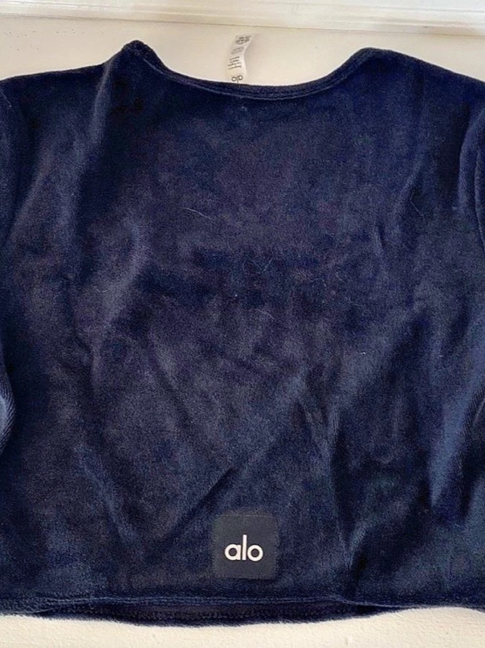 Alo Short Sleeve Top in Black Size Medium Like New